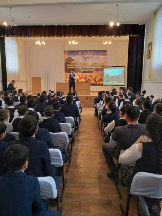 Мектеп түлегі Рахметов Қайрат Байғанинұлы "Білімді ұрпақ - болашақ кепілі" тақырыбында сабақ өтті.